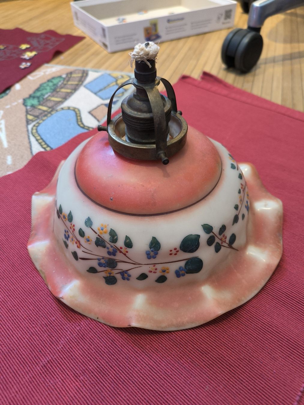 Lampadari & plafoniere: Antike Deckenlampe mit Blumen motiv – Usato da Zürich venduto da protea59 1