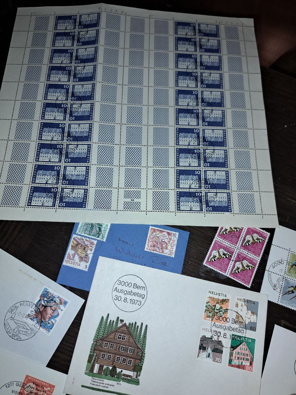 Tous les timbres: Briefmarken  Sammlung  – D'occasion à Kölliken par Upcycling-by-Mc-TAM 3