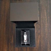 Elegante GUCCI Armbanduhr, NEU mit Zertifikat