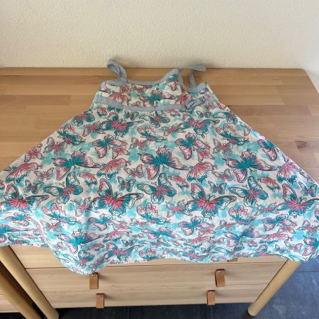 Sommerkleid Schmetterlingsmotiv Grösse 128 guter Zustand