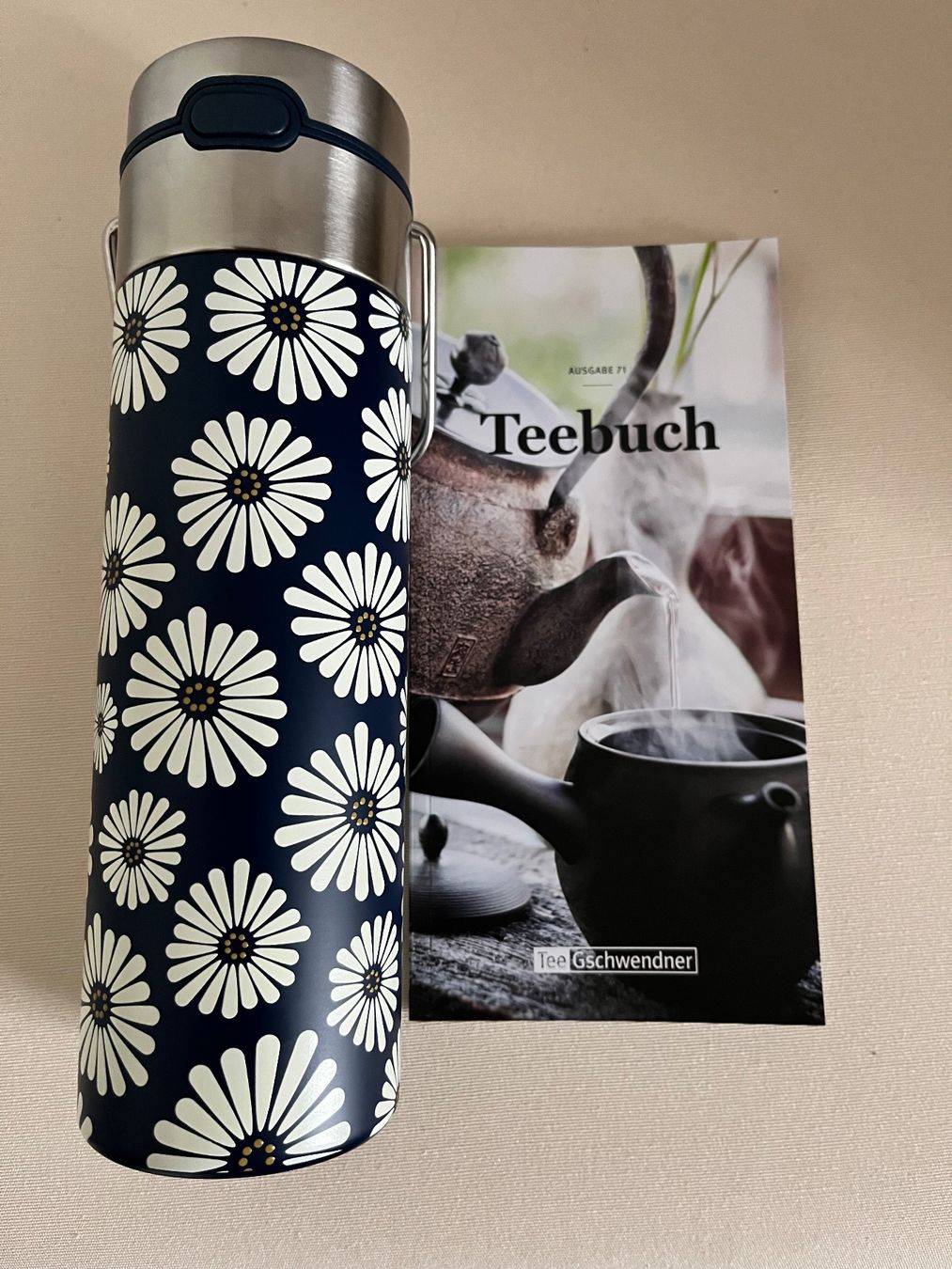 Thermos Borracce & Thermos: Eigenart Tee Flasche – Nuovo (secondo la descrizione) da Neukirch Egnach venduto da Bruno-Privatverkauf