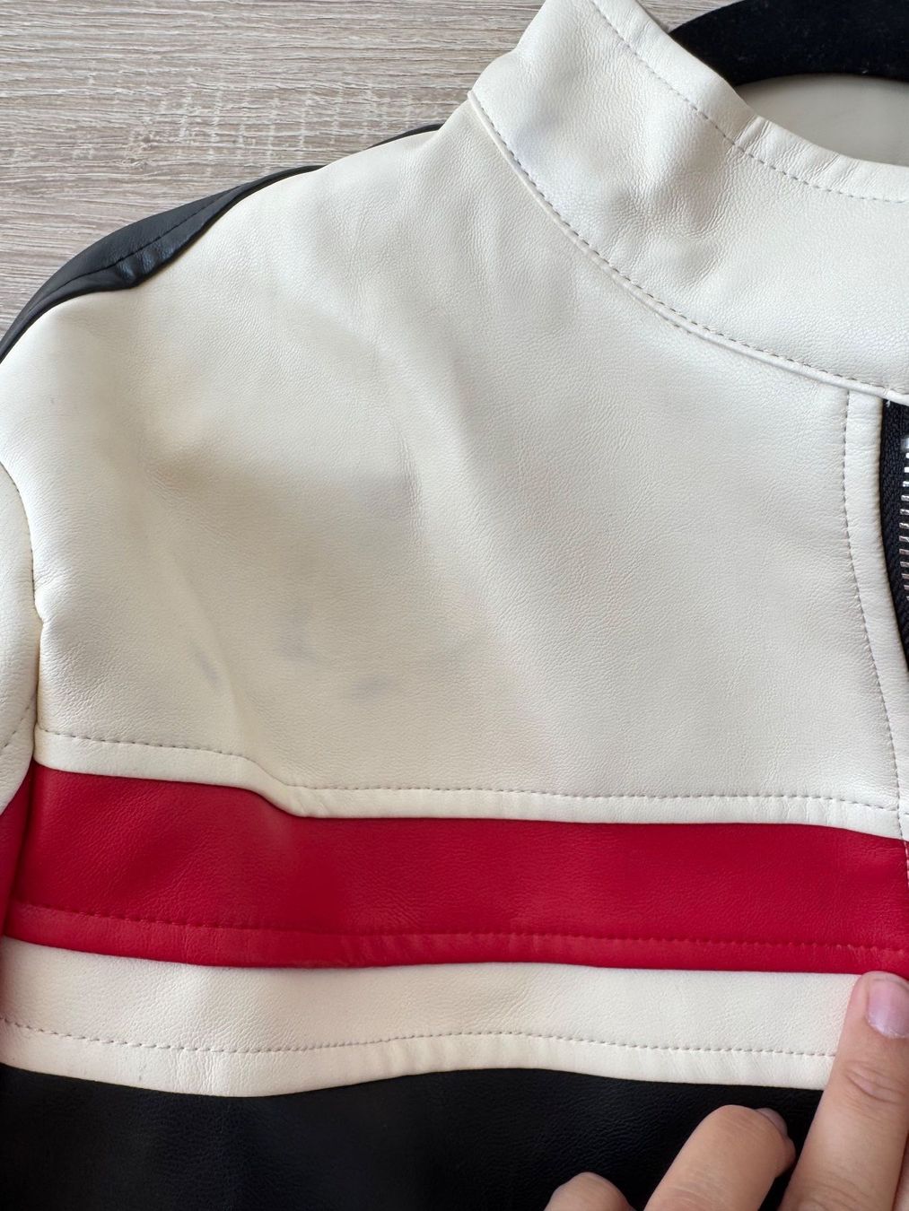 Jacken: Veste biker courte – Gebraucht aus Montreux von Izapechee 4