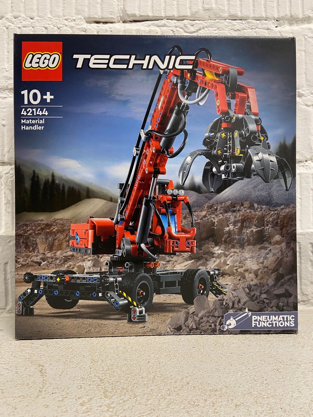 Lego Kit di costruzioni: LEGO Technic - 42144 - Umschlagbagger - NEU & OVP – Nuovo e nell'imballaggio originale da Bern venduto da Seekey