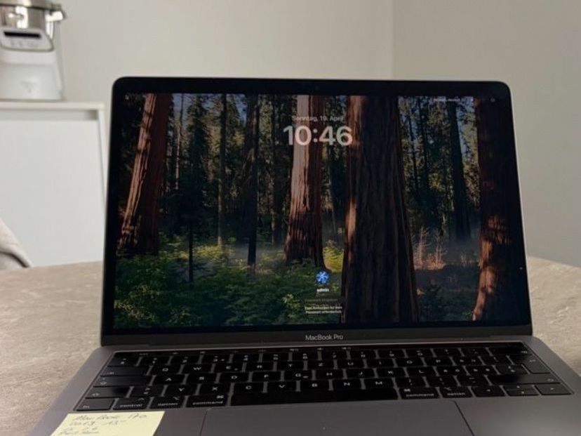Apple Notebook: MacBook Pro 13" 2019 8/512gb Ver.SEQUOIA Top Zustand! – Usato da Versoix venduto da sin_22ht 2
