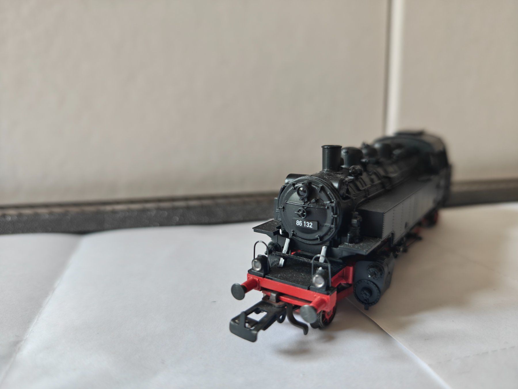 Märklin Modellini di ferrovie: Märklin DB BR 86 digital (29530) – Usato da Bern venduto da JGBahn 1