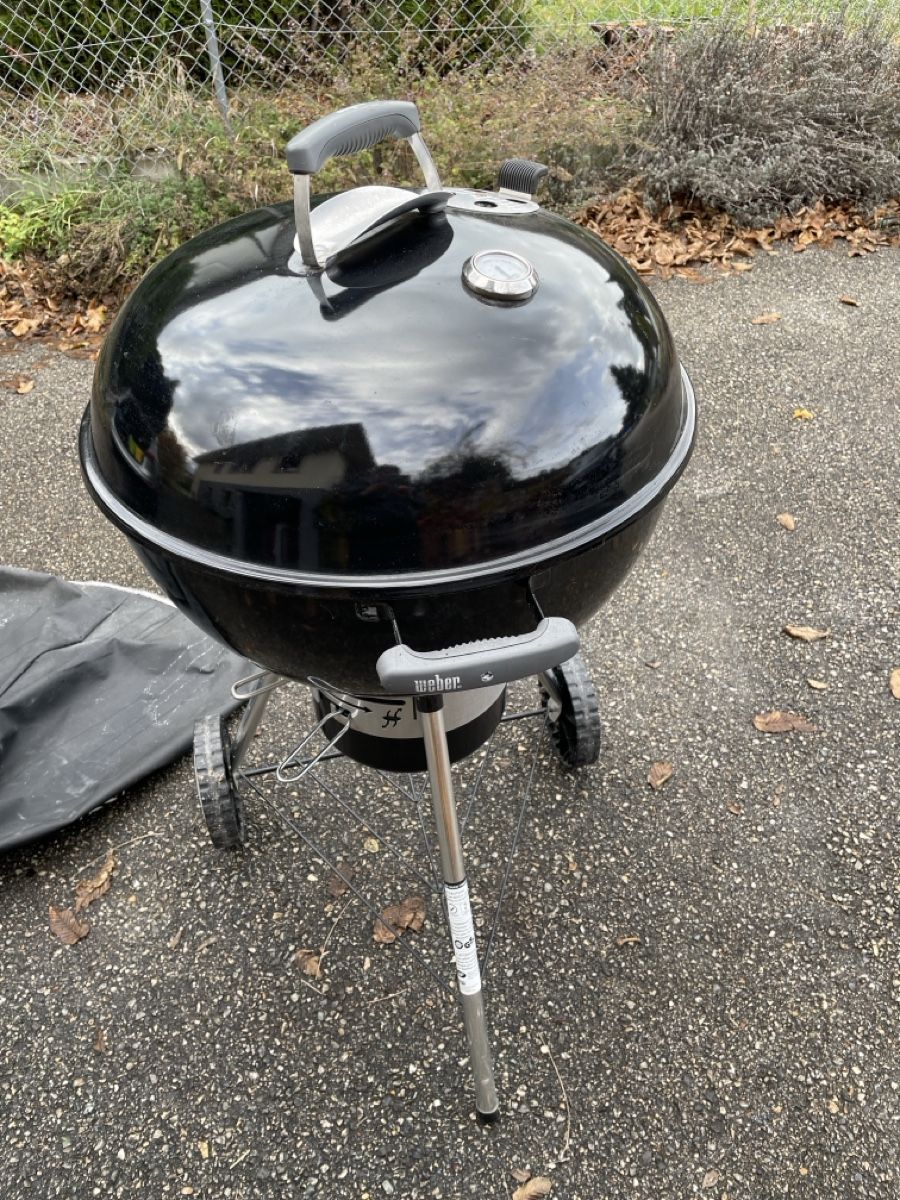 Weber Griglie: Grill à charbon de bois Weber – Usato da Granges VS venduto da mam_96ny