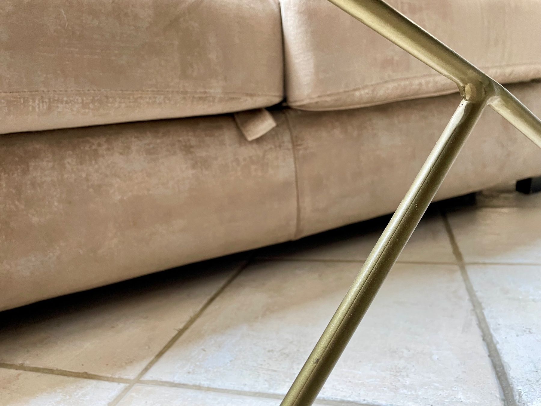 Sofas: Canapé d'angle beige avec extension lit – D'occasion à Puidoux par Puidoux01 2