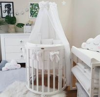 Rundes Babybett weiss mit Himmel und Rollen inkl. Matratze