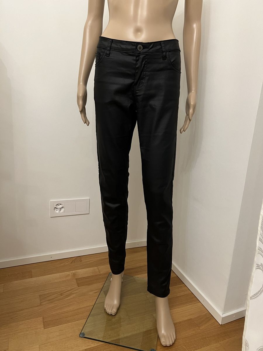Pantaloni: Hose (beschichtet)Gr M-L – Usato da Basel venduto da Ksjusha