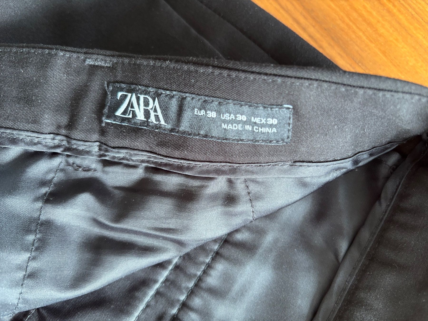 Zara Hosen: Anzugshose schwarz von ZARA – Gebraucht aus Dietwil von daro02 3