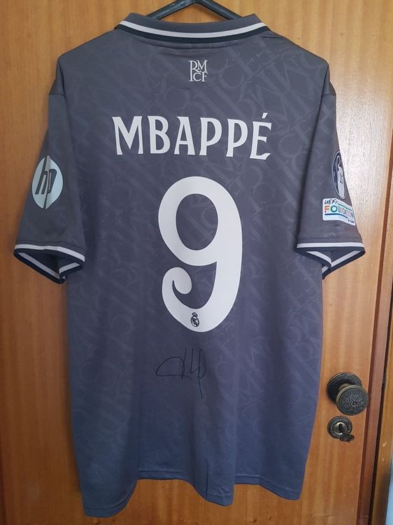 Presenta oficialmente el Real Madrid a Kylian Mbappé