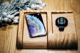Support de téléphone/clés en bois fait main - Neuf!