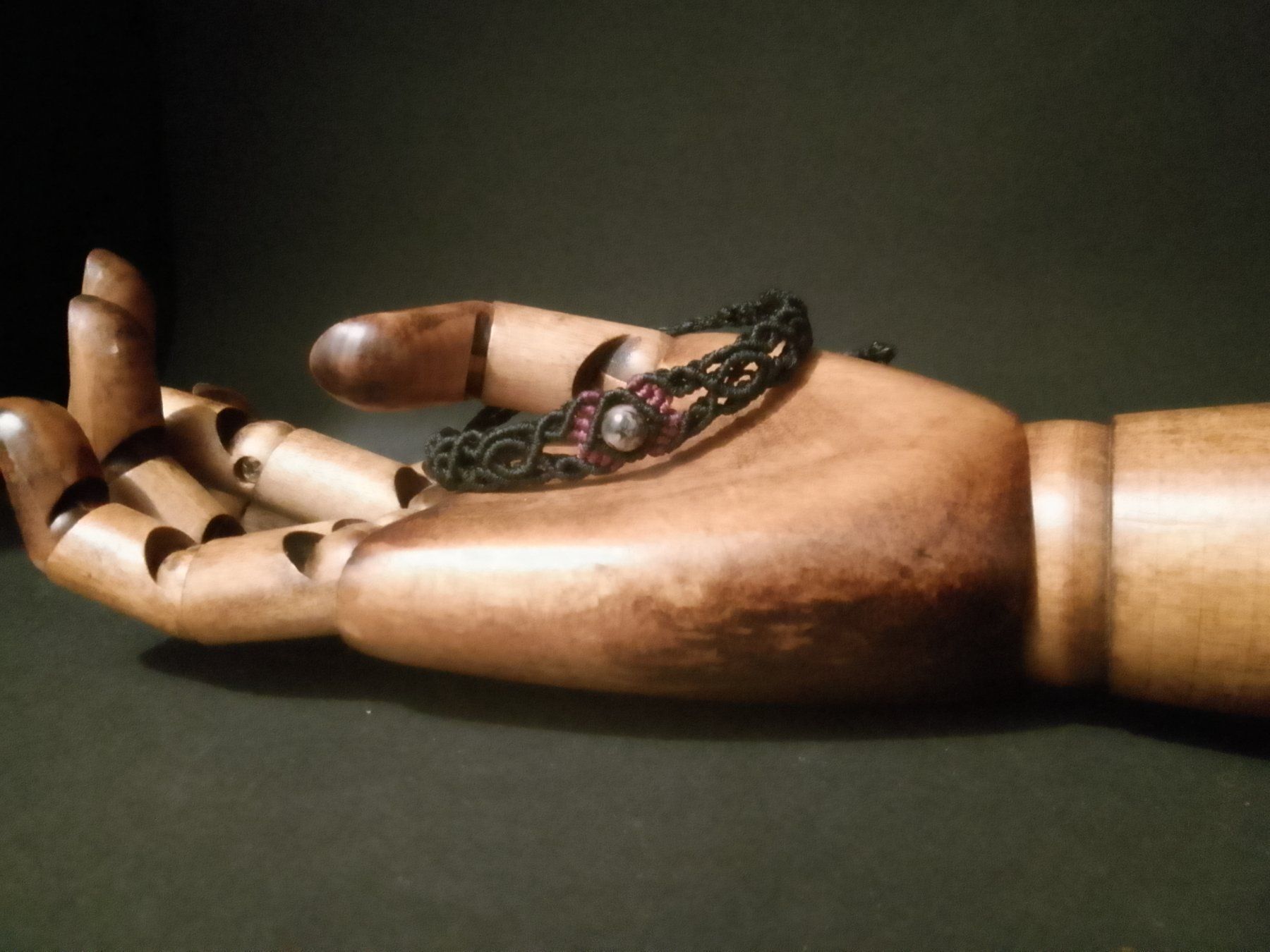 Armbänder & -reifen: handgemachtes Makramee Armband mit Rhodonit – Neu (gemäss Beschreibung) aus Pfäffikon ZH von Emporos_42 1