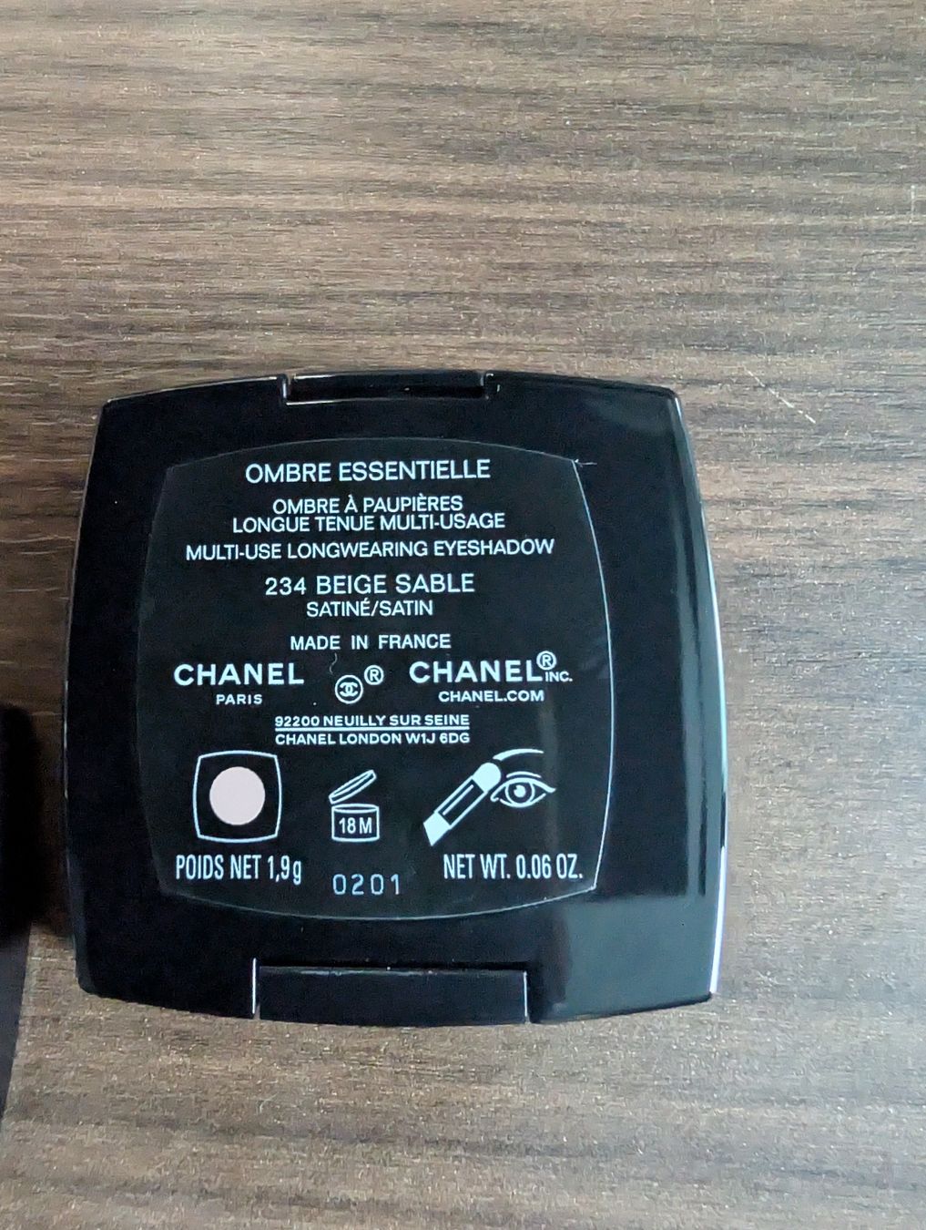 Chanel Make-up: Chanel Ombre Essentielle, 2 teintes – Usato da Buchillon venduto da BarbaraS-D 4