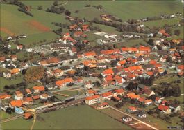 Alle JU // 1984 vue aérienne village Dorf