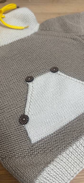 Pulls et sweat-shirts:  Handgestrickter Kinder-Pullover mit hohem Kragen – Neuf avec emballage d'origine à Wollerau par ALPERA 2