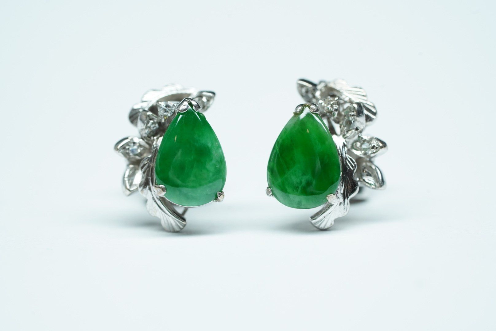 Orecchini pendenti & Orecchini a lobo: Ohrstecker 10k mit Jade – Usato da Bülach venduto da Re-Jewelled