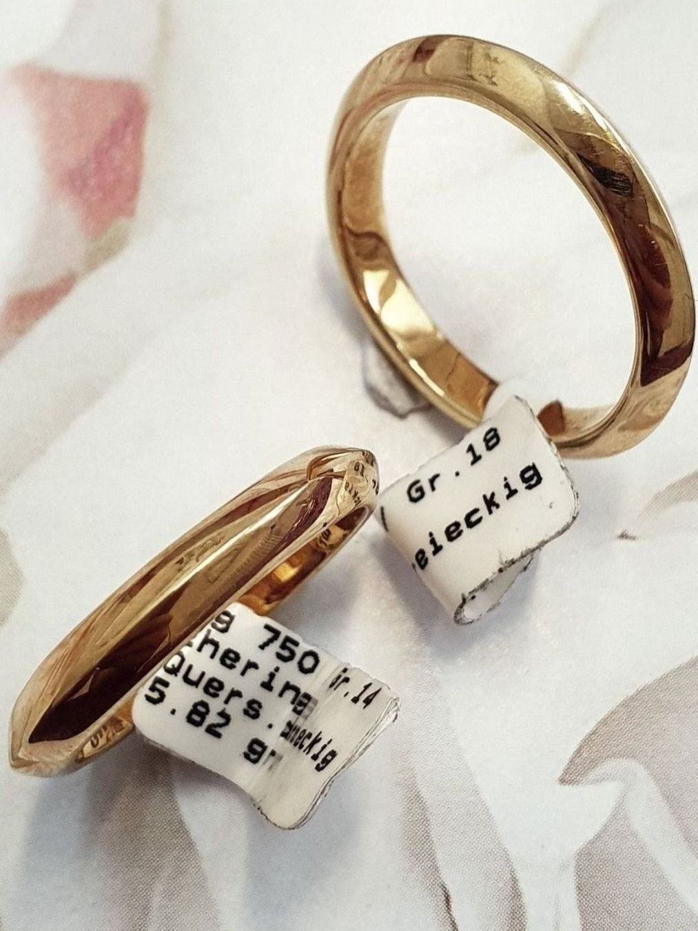 Anelli: Traumhaft schöne Eheringe aus 750 Gold – Nuovo (secondo la descrizione) da Unterägeri venduto da Altgoldschmuck 6