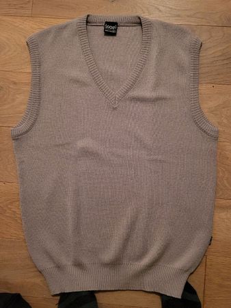 kurzärmliger Wollpullover / Pullunder / Strickweste