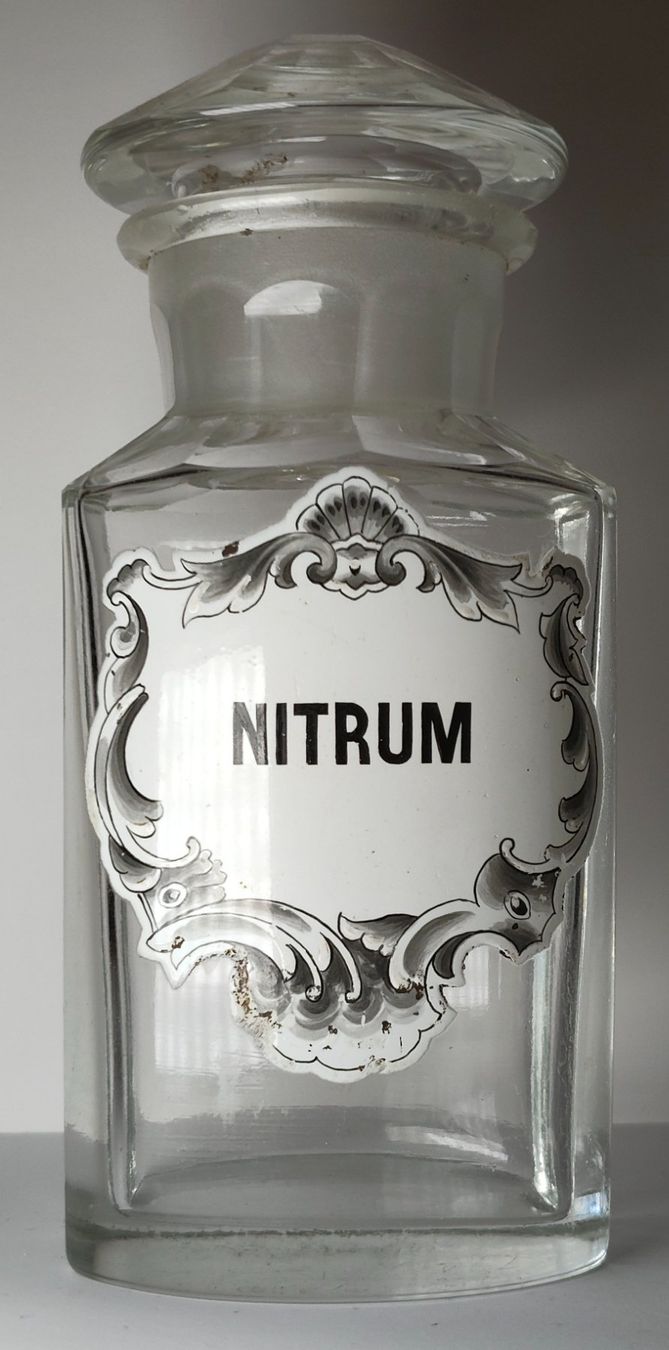 Accessori da laboratorio: Antike Apothekerflasche NITRUM Um 1900 17cm – Usato da Monthey venduto da 19_karen_84