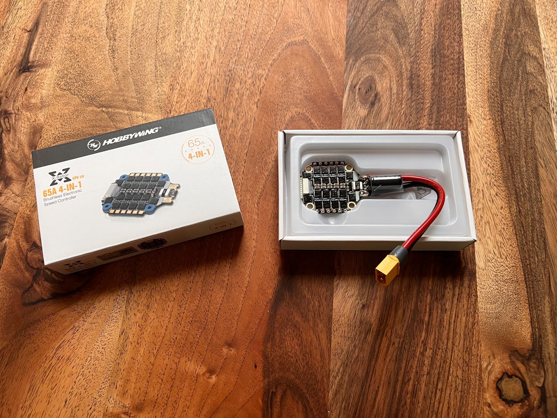 Hobbywing Modellismo RC: Hobbywing xRotor 65A 4IN1 ESC – Usato da Schlossrued venduto da Eliazar
