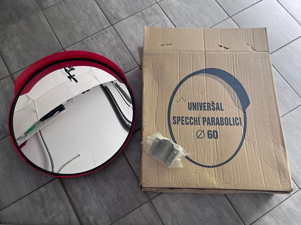 Specchi: Specchio convesso con palo – Nuovo e nell'imballaggio originale da Arzo venduto da giu_xp6q 1