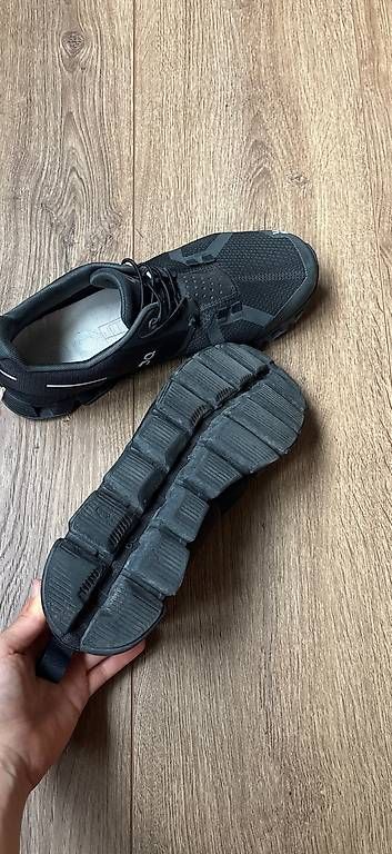 Damenschuhe: On Schuhe Wasserfest – Neu (gemäss Beschreibung) aus Alpnach Dorf von lll_9kbn 2