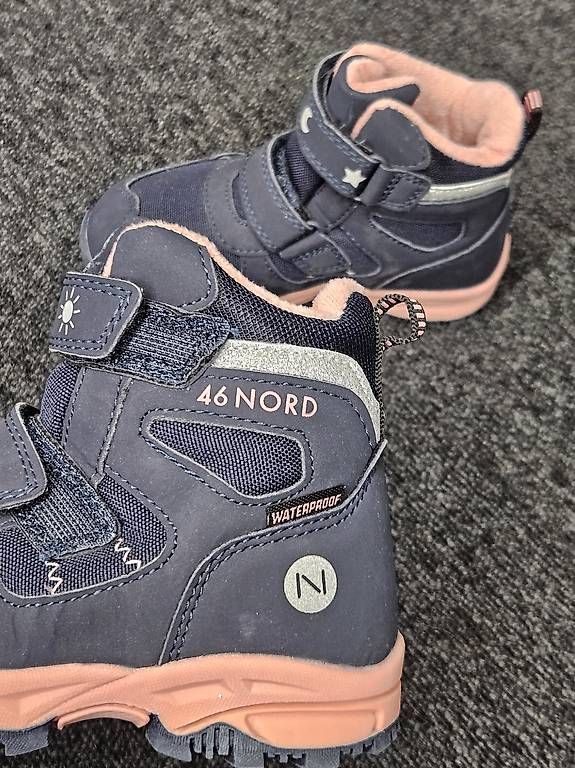 Schuhe für Mädchen: Neue Winterschuhe Mädchen Gr. 26 – Gebraucht aus Dietlikon von moischa 1