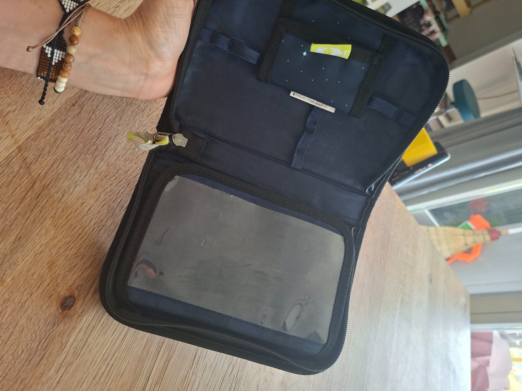 Ergobag Borse & Zaini: Ergobag Schulrucksack Weltall – Usato da Neftenbach venduto da mab_yjb2 6