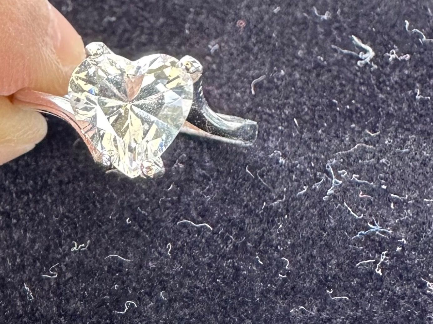 Anelli: Ring mit Zirkonia Stein Herz, Silber 925m – Usato da Winterthur venduto da AngiDi 2