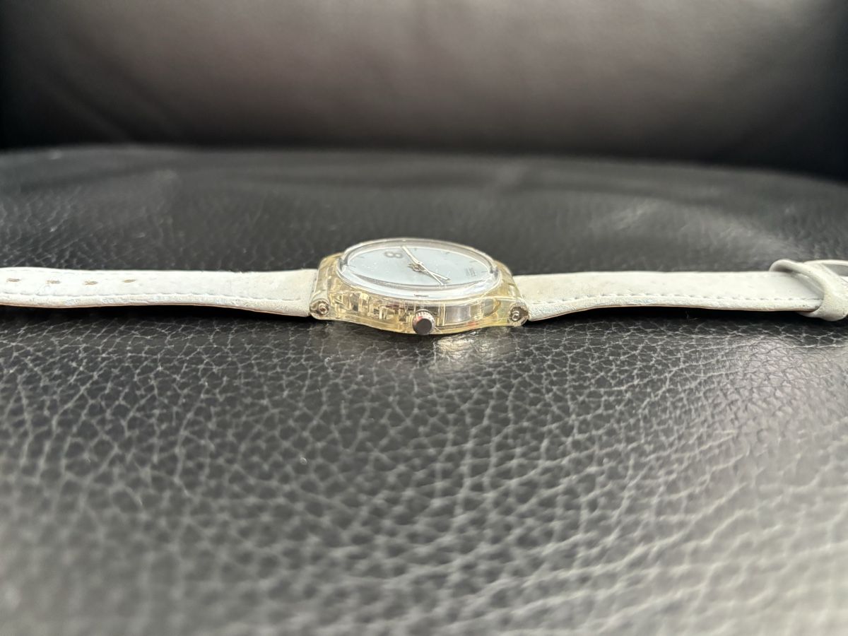 Swatch Orologi: Swatch Armbanduhr hellblau mit Lederband – Usato da Dübendorf venduto da mba_5yvw 2