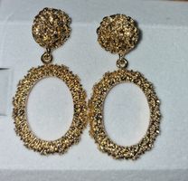 Elegante goldene Ohrringe - Perfekt für den Sommer!