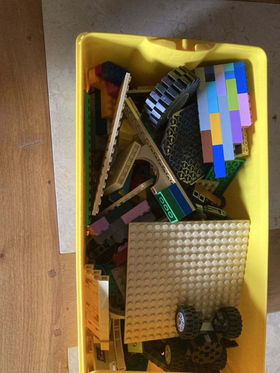 Lego Baukästen: Boîte de legos avec legos en vrac – Gebraucht aus Bursinel von SeveralLives