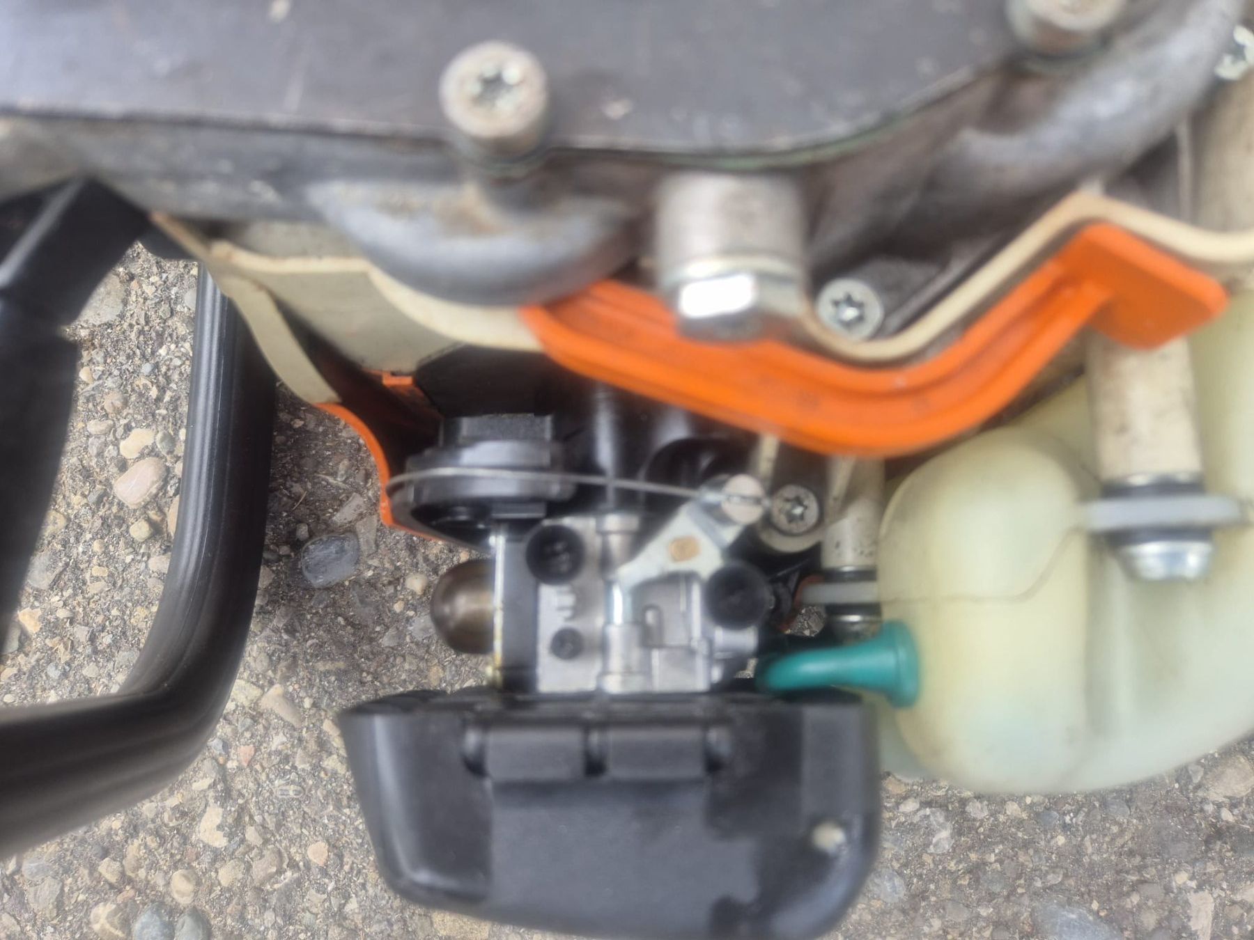 Stihl Tutti gli attrezzi: Stihl Heckenschere HS 45 – Usato da Niederglatt ZH venduto da Hinti50 2