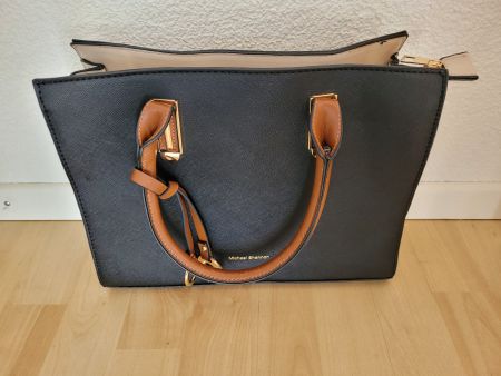 Handtasche