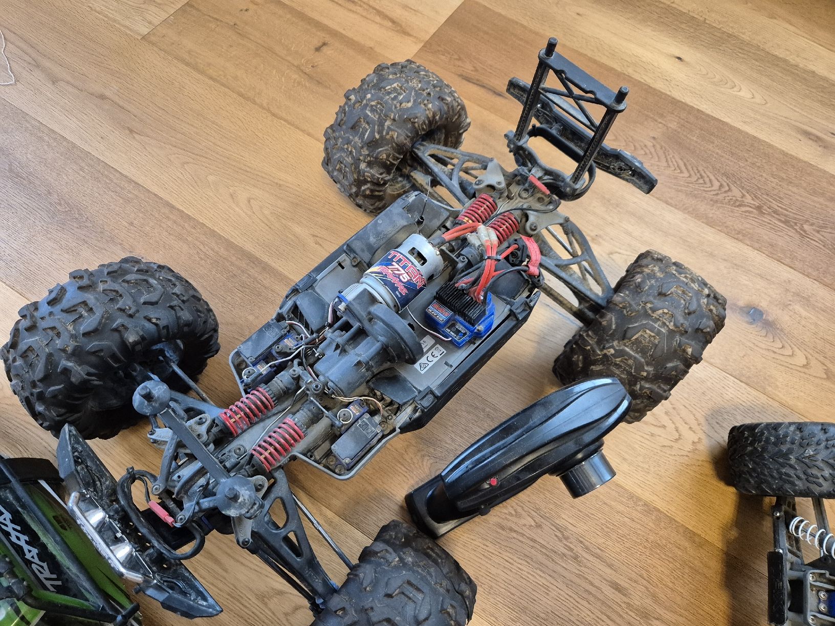Traxxas RC Modellbau: 2 Traxxas RC Modelle Summit 1:8/Rustler 2WD – Defekt aus Krauchthal von 4by4 2