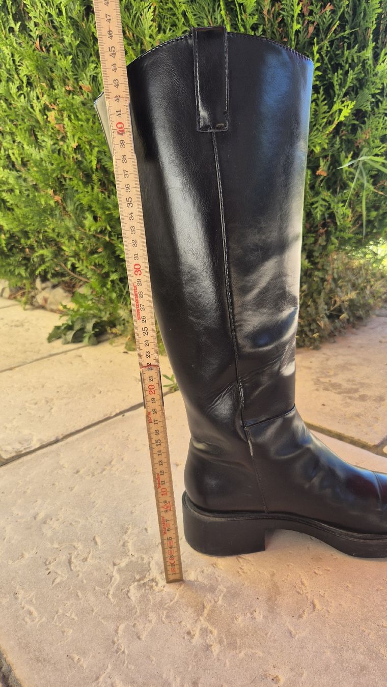 Stradivarius Chaussures femmes: Bottes hautes – D'occasion à Miège par zuf_k2z2 6
