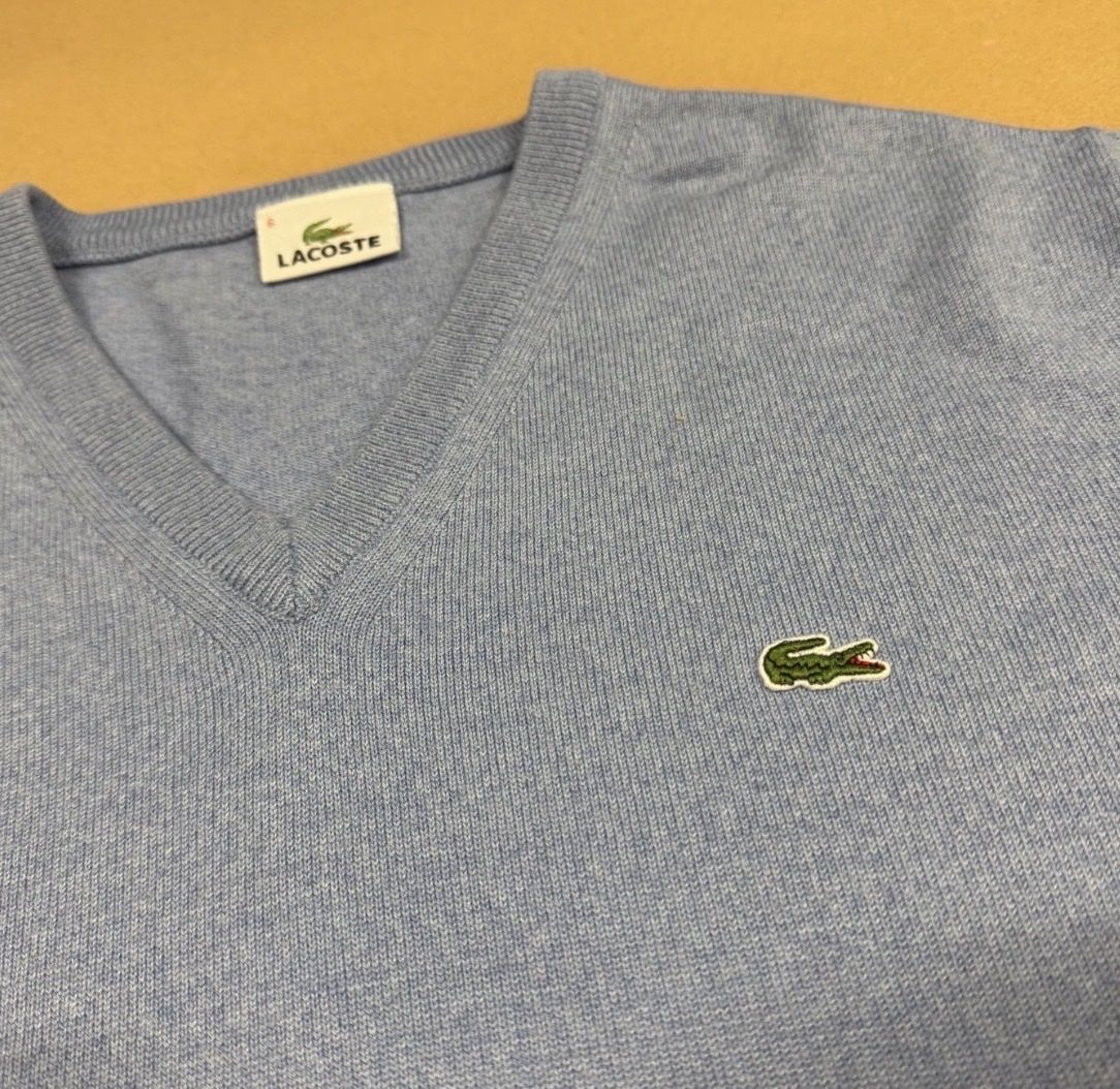 Lacoste Maglioni & Felpe: Lacoste Pullover Wolle V-Ausschnitt Babyblau Hellblau – Usato da Zürich venduto da cyrilnoah 1