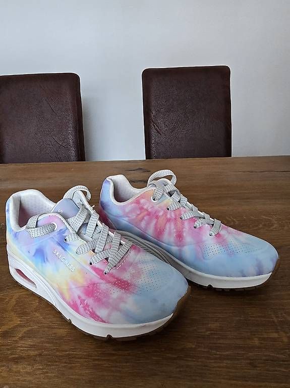 Scarpe per ragazze: Skechers Sneaker Gr. 36 – Usato da Schlieren venduto da kat_t6xw 4