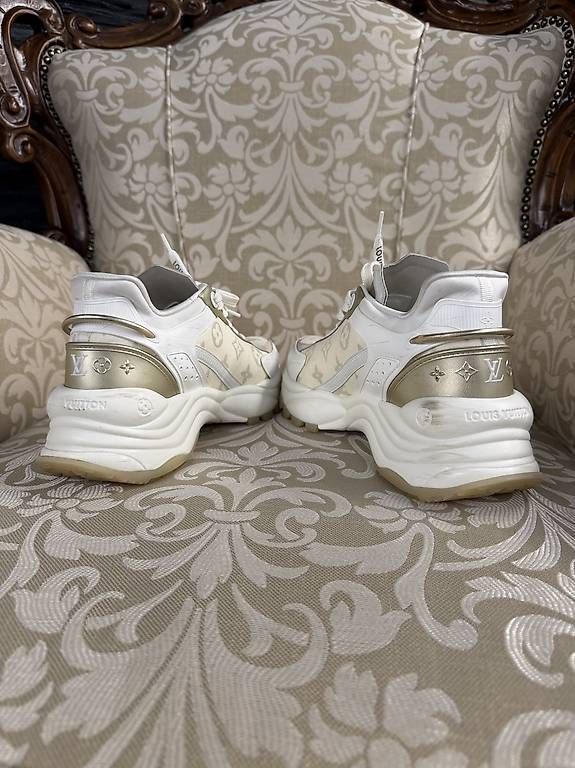 Scarpe da uomo: Original Louis Vuitton sneakers  – Usato da Maienfeld venduto da Buendnerbike 3