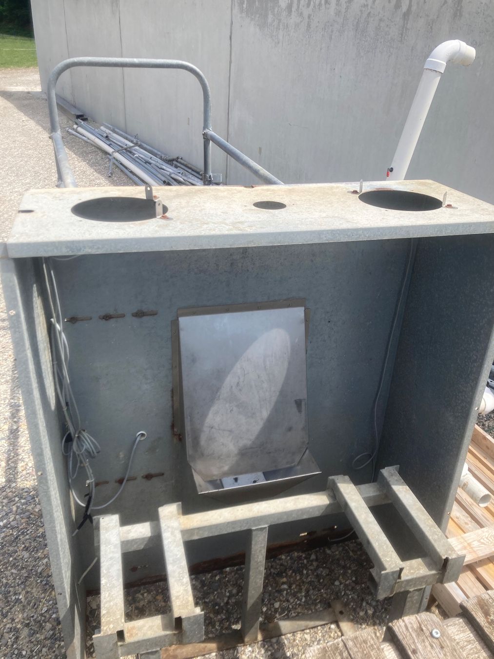 Futter: Kraftfutterstation – Gebraucht aus Wangen an der Aare von Smoll5 1