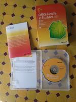 MS Office Student and Family 2010. French packaging.