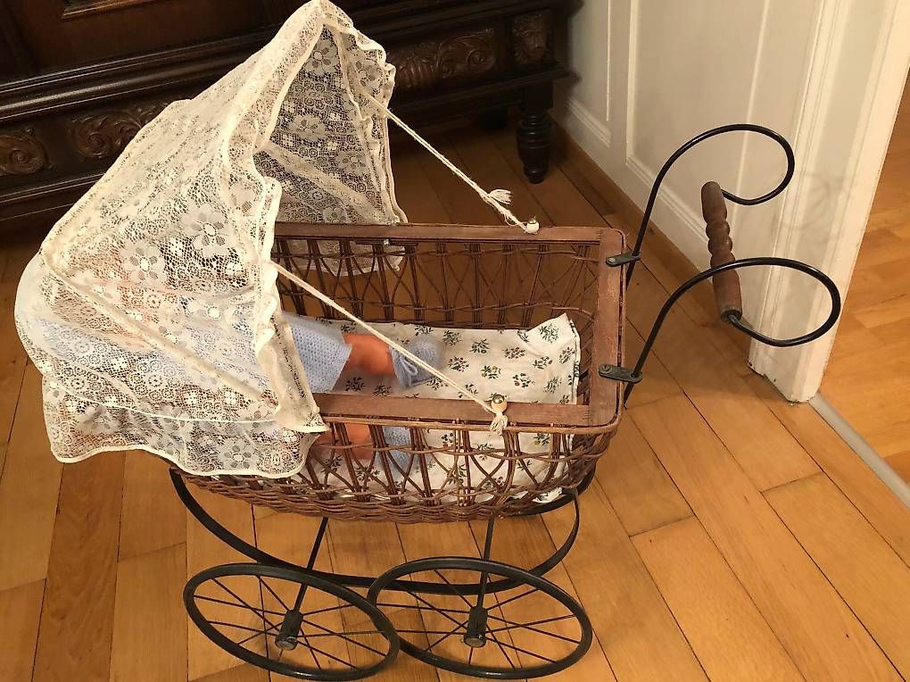 Carrozzine per bambole: Puppenwagen – Usato da Lommiswil venduto da jes_9j55 1