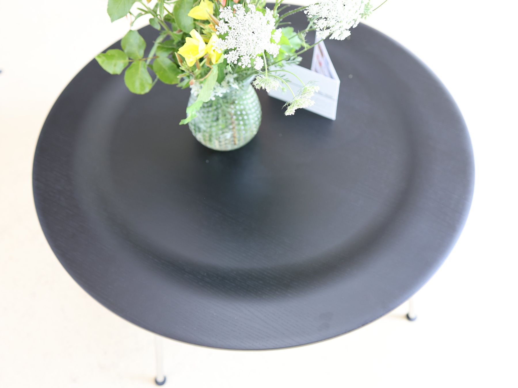 Vitra Tables: Vitra Eames CTM Coffee Table Metall Couchtisch | Schwarz – D'occasion à Meinisberg par atelier_TILIJA 3