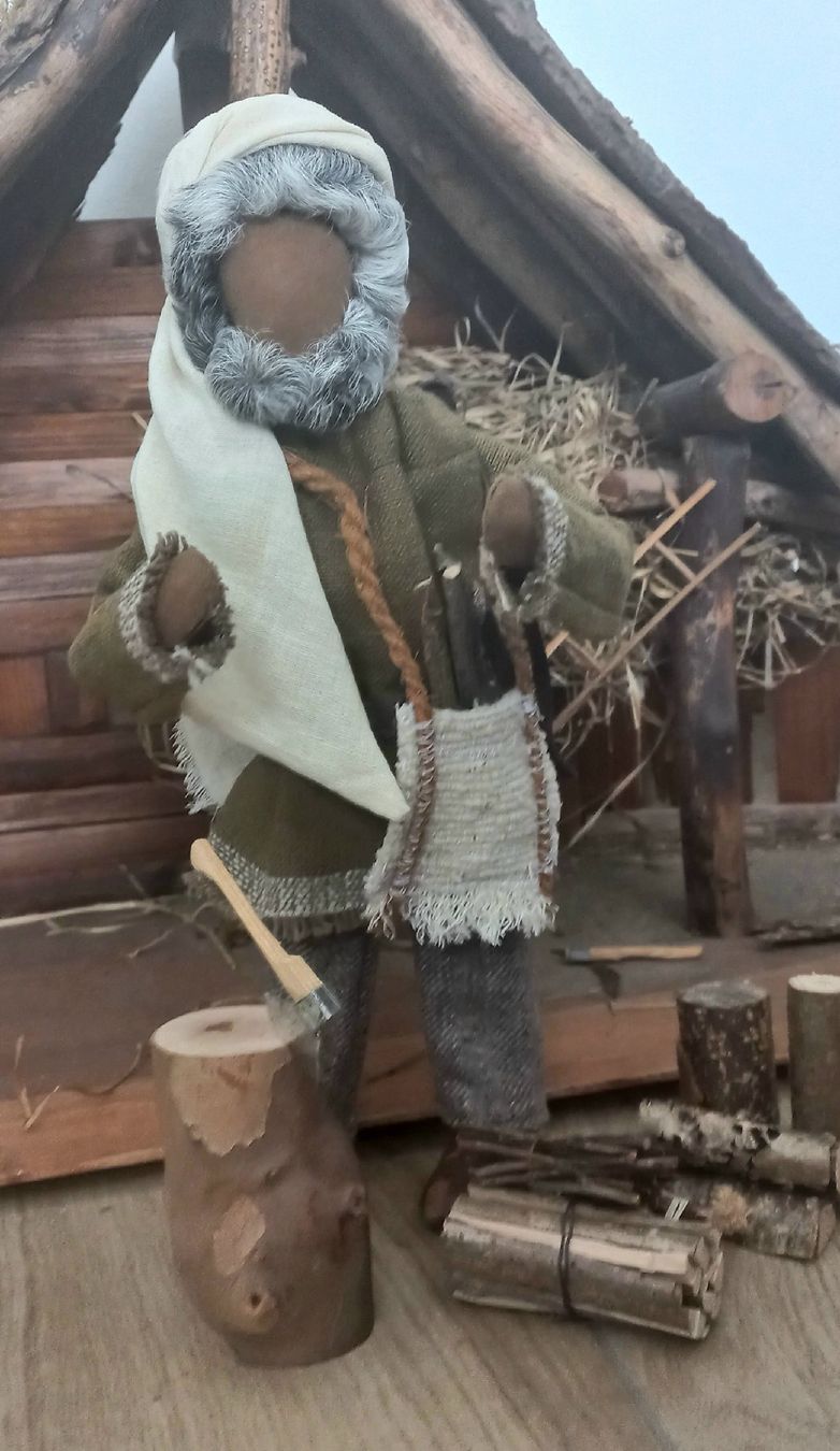 Statuette: Schwarzenberger Krippenfigur:  Silas, der  Holzhacker – Nuovo (secondo la descrizione) da Lachen SZ venduto da jimmygoal13 8