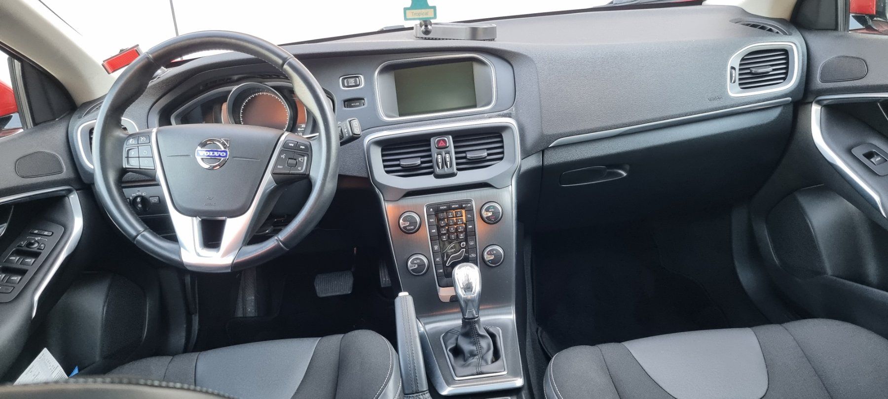 Volvo Automobili: Volvo v40 d3 – Usato da Belp venduto da Panther_ 6