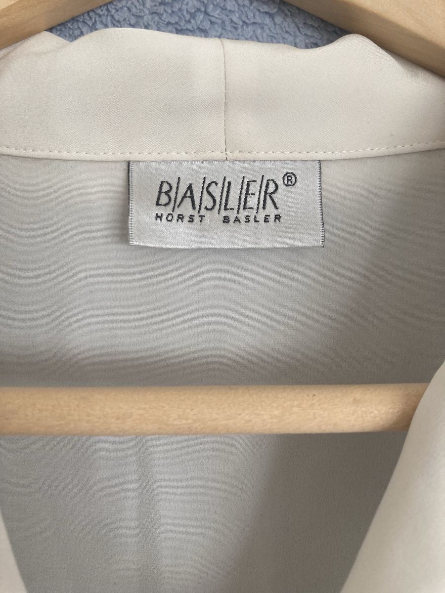 Camicette: Bluse oversized  – Usato da Wädenswil venduto da Minou_ql76 4