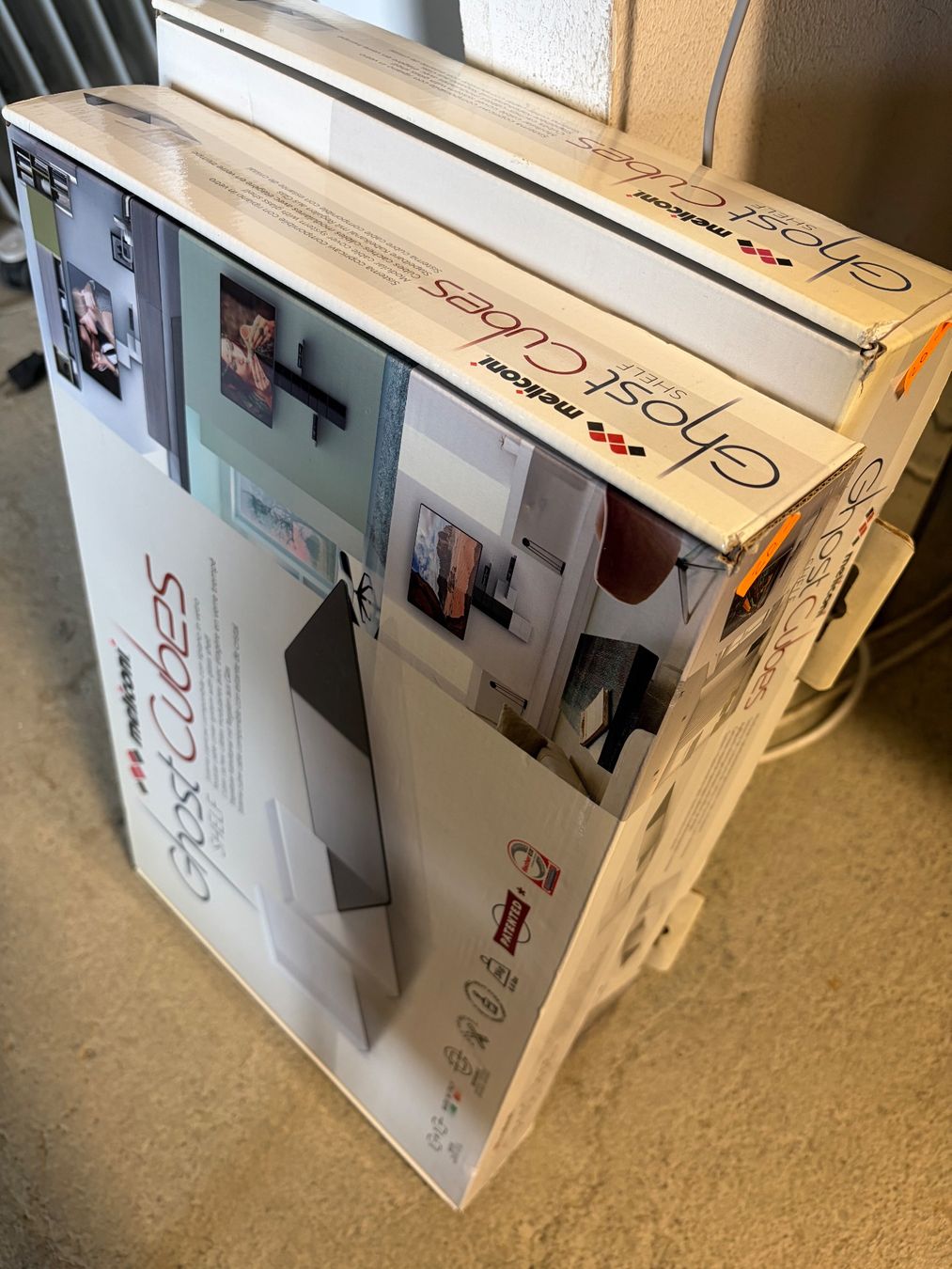 Mobili TV: Meliconi Ghost Cubes Shelf Kabelkanal mit Glasablage – Nuovo e nell'imballaggio originale da Münchenstein venduto da tsp01 2