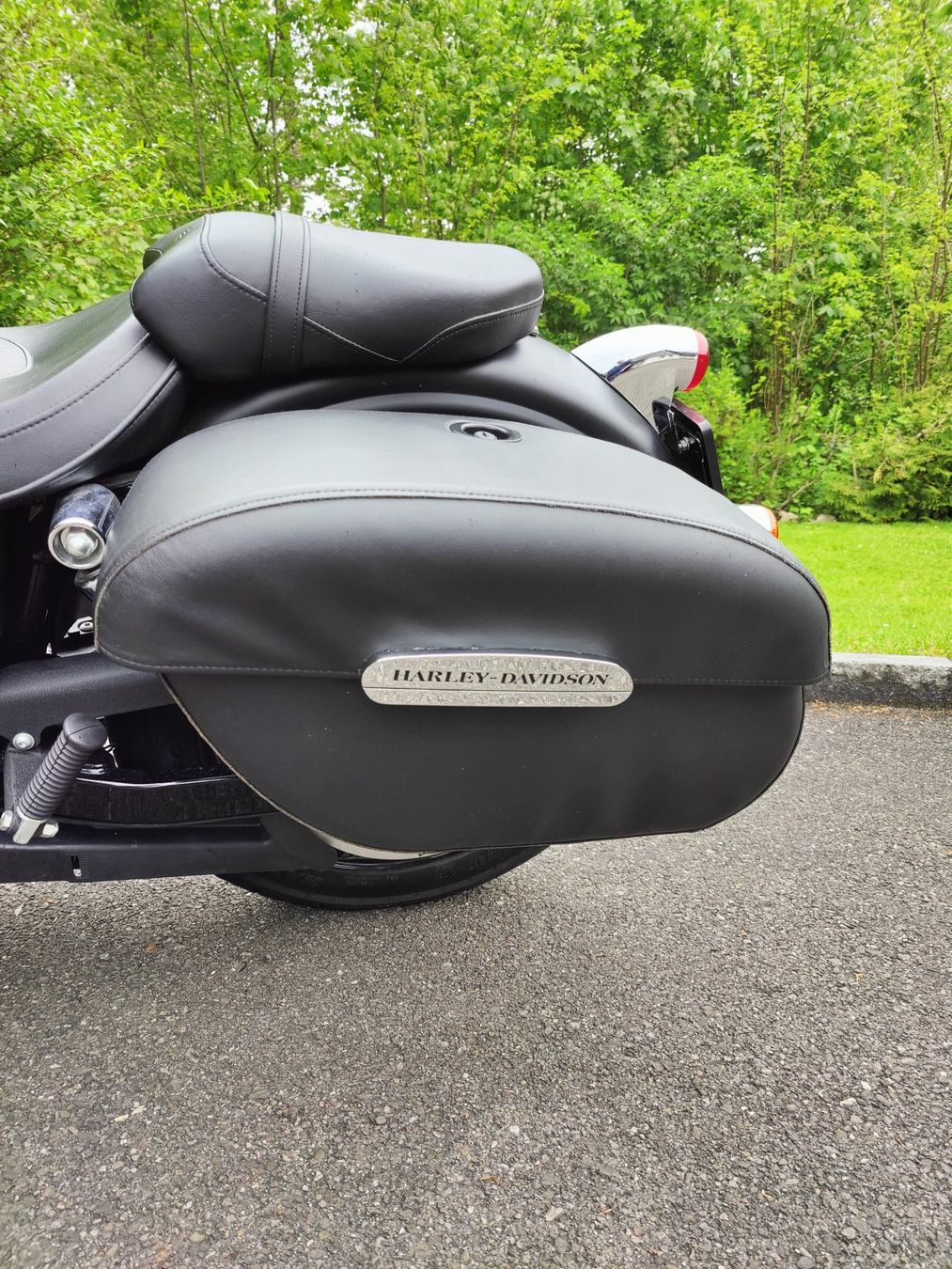 Harley-Davidson Chopper: Motorrad Harley Davidson FXDB - Schwarz-Matt – Usato da Volketswil venduto da fz-c 3