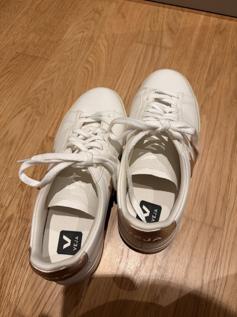 Veja Scarpe da donna: Veja Schuhe Grösse 40 - neuwertig – Nuovo (secondo la descrizione) da Zürich venduto da Sandraastoll 4